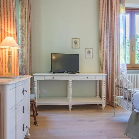 Villa Giardino Di *